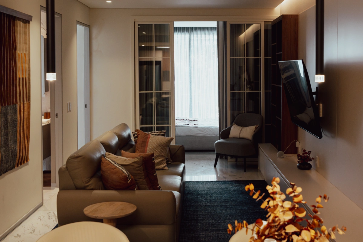 interior de departamento de dos recámaras con balcón urbano en Polanco