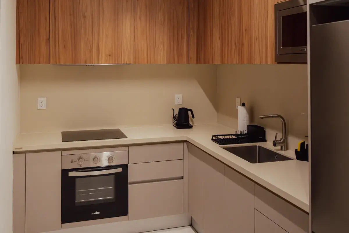 Fully equipped apartment with an interior terrace for business travelers and extended stays